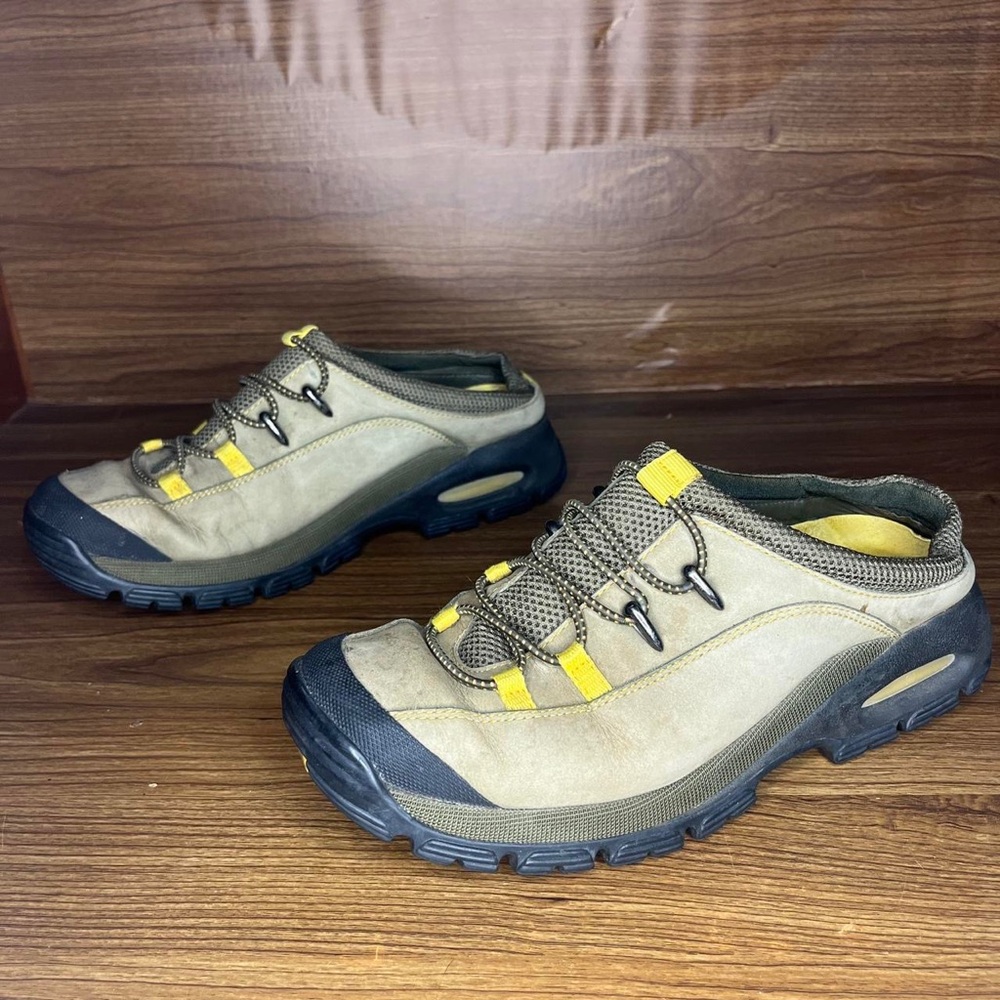 Nike Air x Cole Haan open back leather waterproof hiking trail shoes
Women’s 6.5